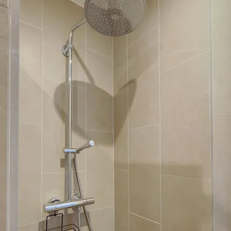 Arc De Triomphe & Theatre Marigny - 3br - Cityapartmentstay *