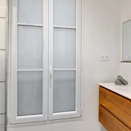 Arc De Triomphe & Theatre Marigny - 3br - Cityapartmentstay Párizs