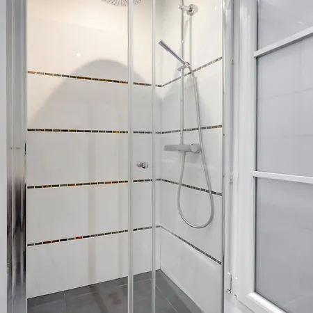 شقة Bnbnova - 3br - Arc De Triomphe & Theatre Marigny باريس