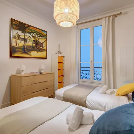شقة Bnbnova - 3br - Arc De Triomphe & Theatre Marigny